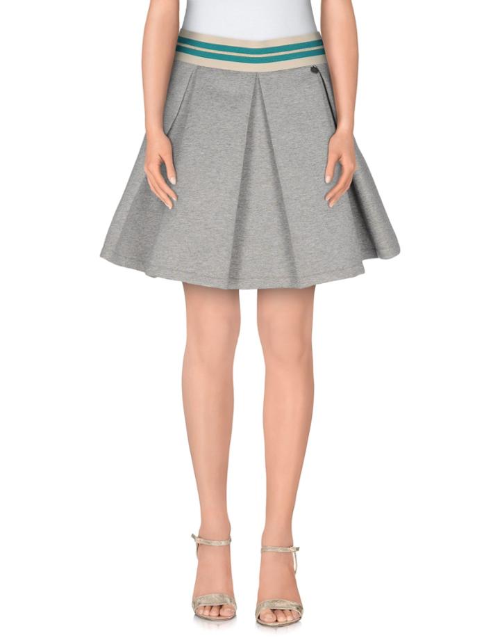 Souvenir Mini Skirts