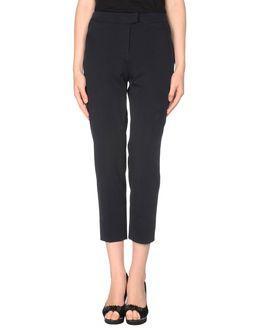 Pamela Henson 3/4-length Shorts