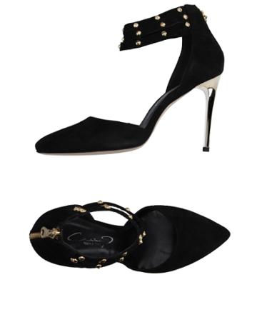 Chiara P Pumps