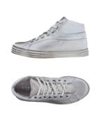 Nous Sneakers