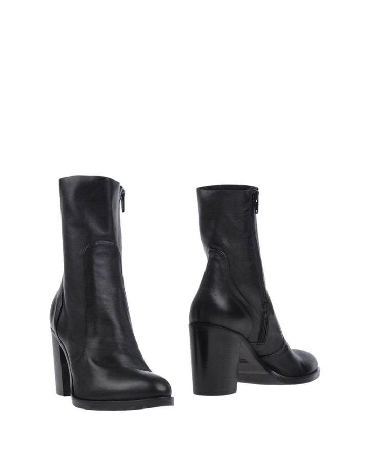 Maison Am Lie Ankle Boots
