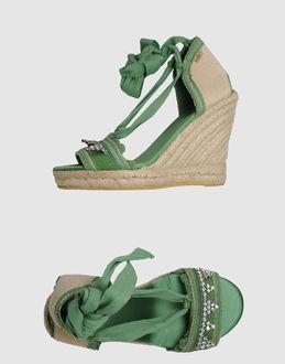 Met Wedges