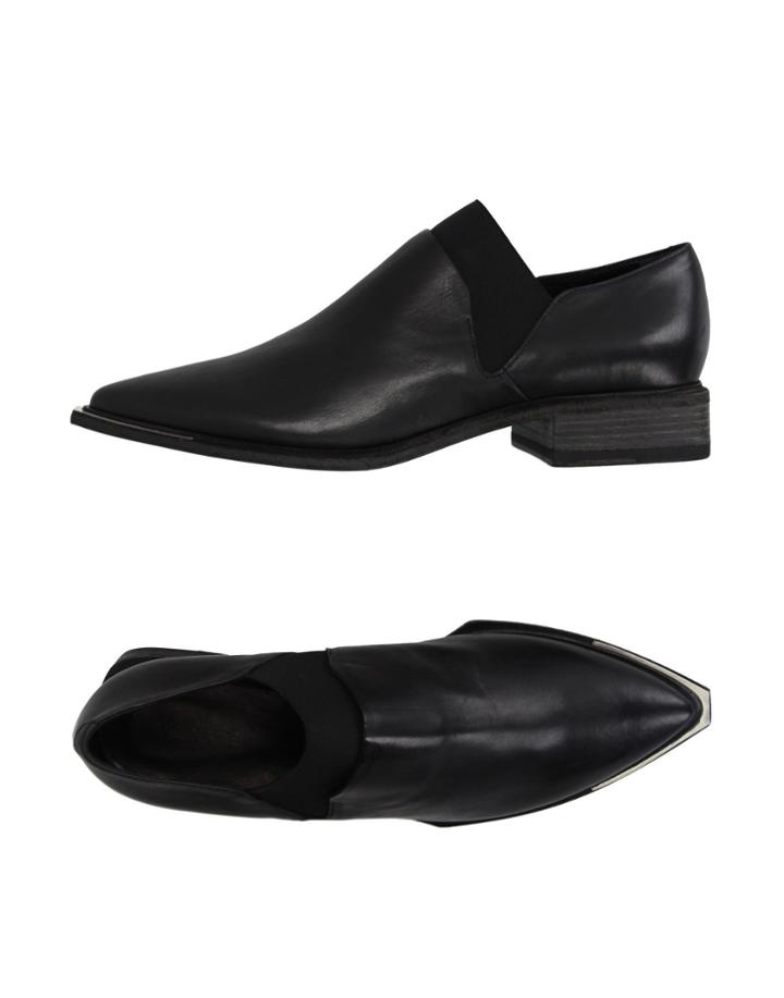 Vic Matie Loafers