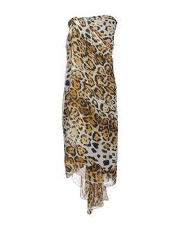 Daniela Drei Knee-length Dresses