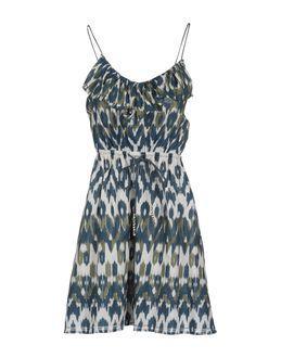 Star Mela Short Dresses