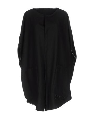 D' Alpaos Capes & Ponchos