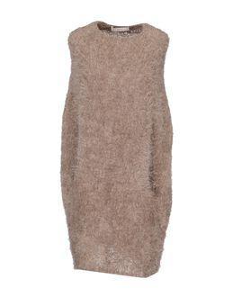Jucca Capes