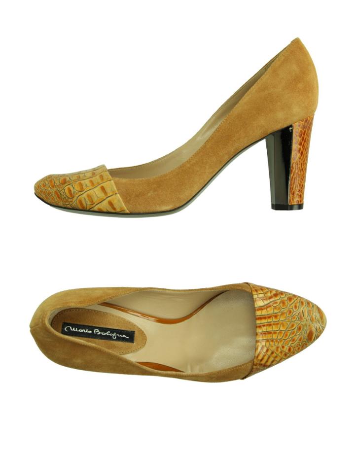 Mario Bologna Pumps