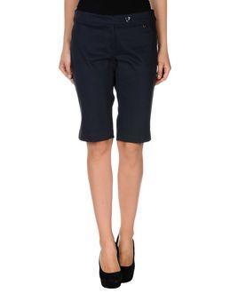 Celyn B. Bermudas