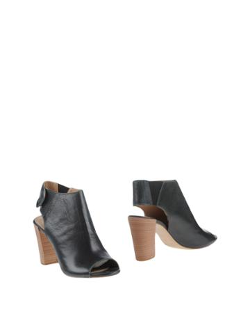 Icon Lab 1961 Ankle Boots