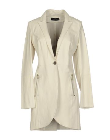 Les Soeurs Overcoats