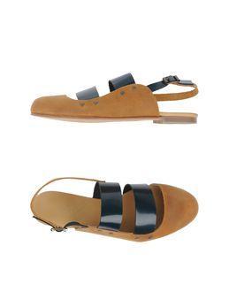 Deux Souliers Sandals