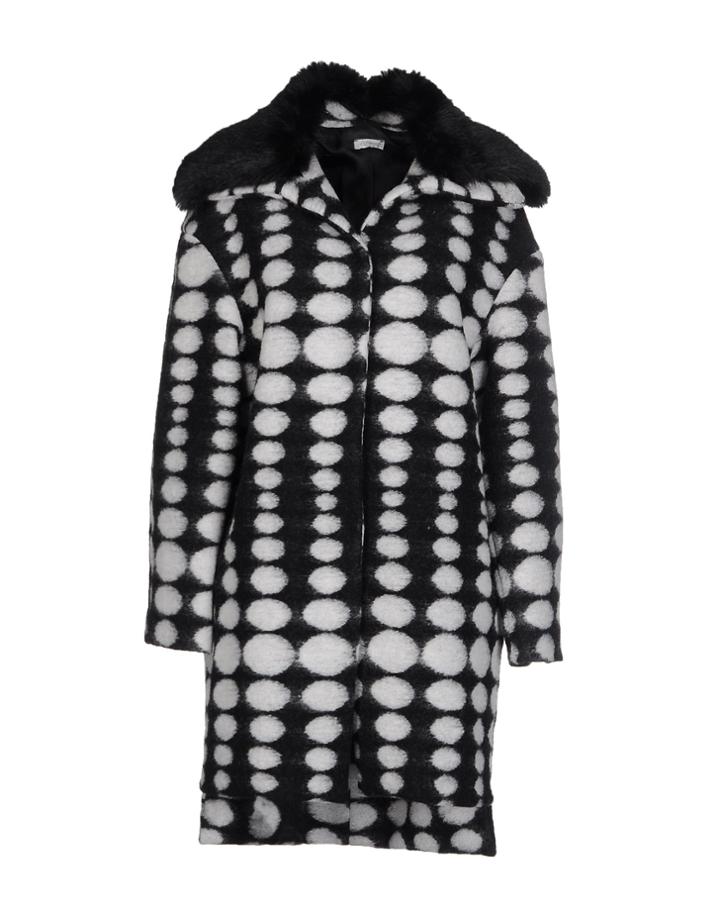 Le Ragazze Di St. Barth Coats