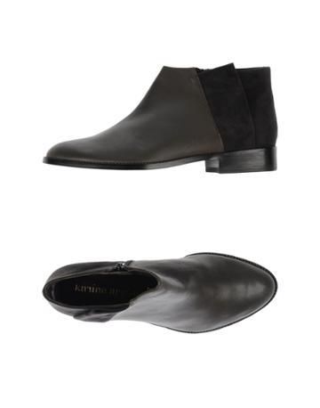 Karine Arabian Sneakers