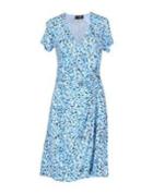 Le Col Knee-length Dresses