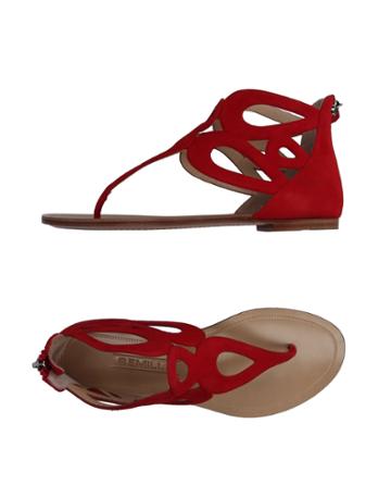 Semilla Toe Strap Sandals
