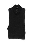 Gregori Turtlenecks