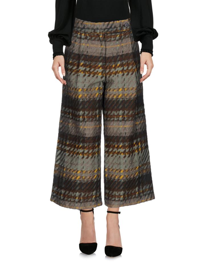 March  21 By Cristina Taroni 3/4-length Shorts