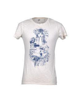 Kaos T-shirts