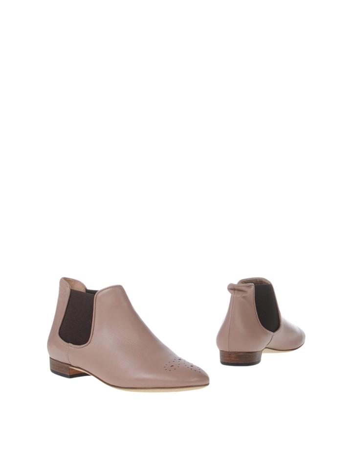 Gabriele Booties