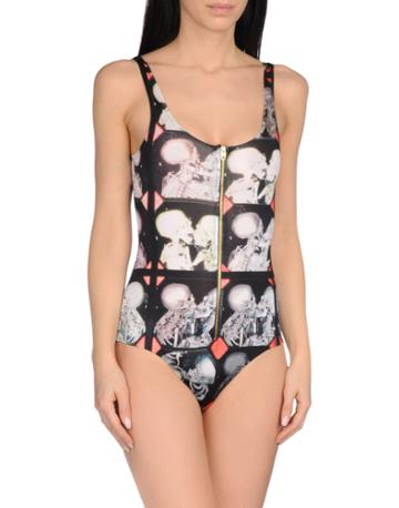 Ultra'chic One-piece Swimsuits