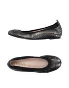 Elia.b Ballet Flats
