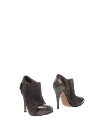 Man  Manilda Booties