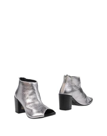 Nannini Booties