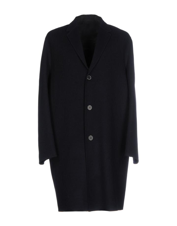 Plac Coats