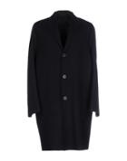 Plac Coats