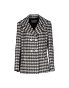 Hannaj Coats