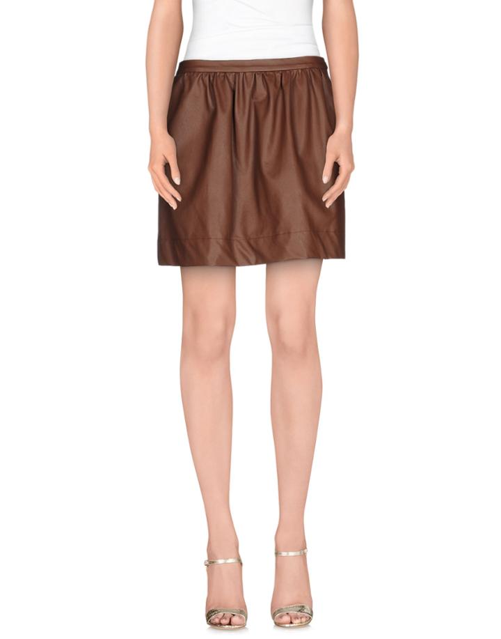 Blanc. Mini Skirts