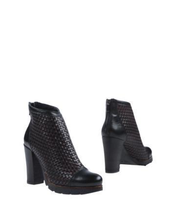 Wolly Ankle Boots