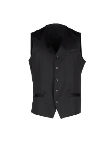 Kuss Vests