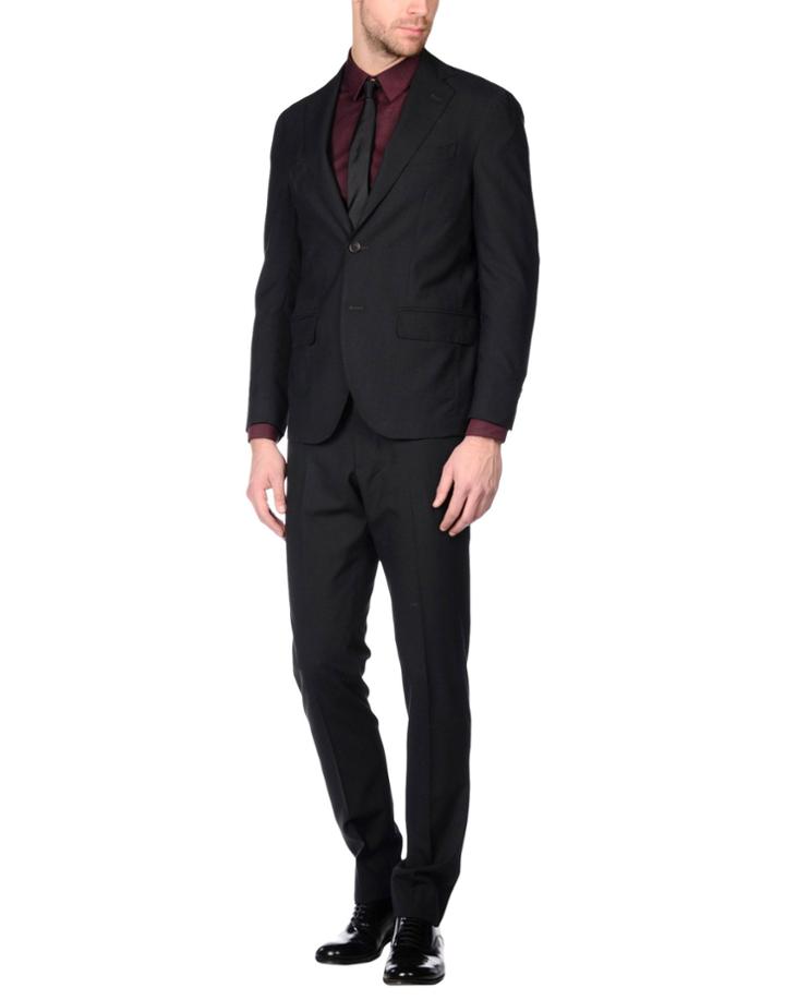 Bourbon Street&reg; Suits
