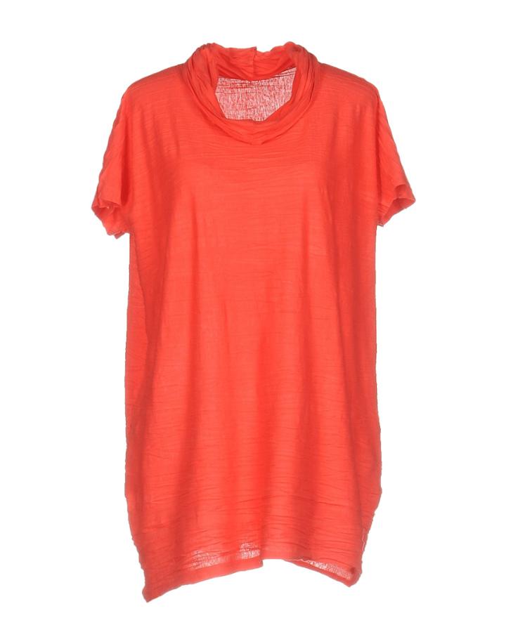 Haat By Issey Miyake T-shirts