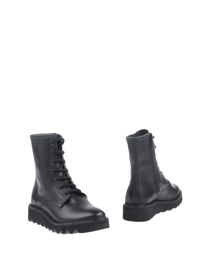 Cube&#179; Ankle Boots