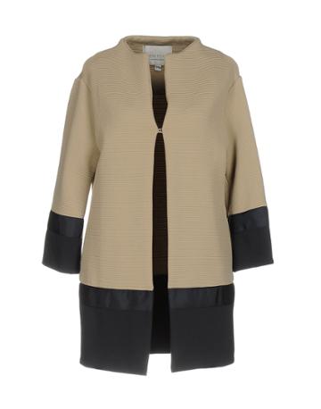 Luis Civit Overcoats