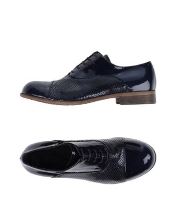 Red Creatyve Lace-up Shoes