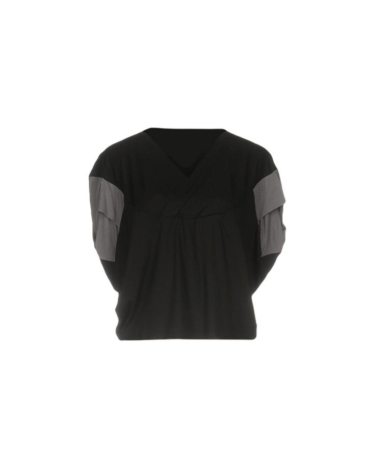 Lau T-shirts