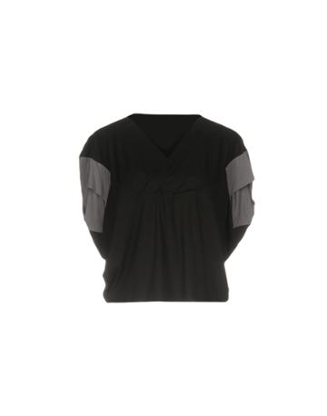 Lau T-shirts