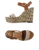 Vince Camuto Espadrilles