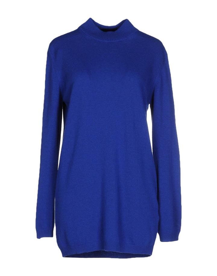 Souvenir Turtlenecks