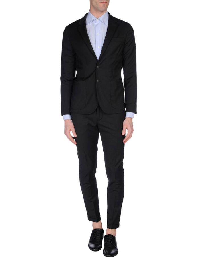 ,beaucoup Suits