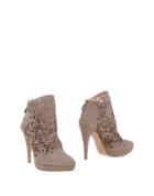 List Ankle Boots