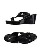 Botticelli Limited Toe Strap Sandals