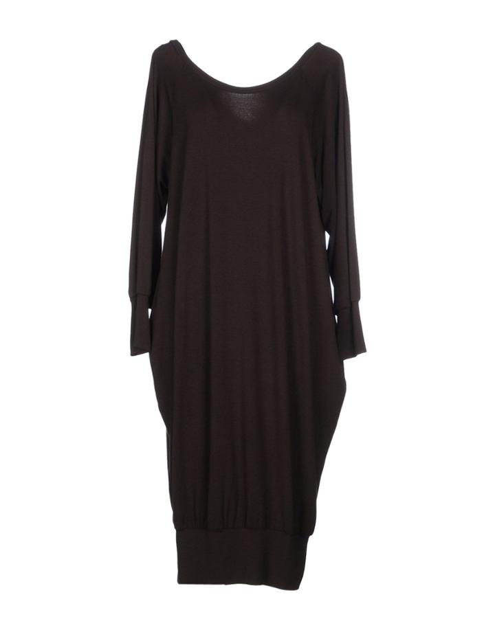 Le Chapeau Knee-length Dresses