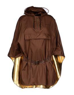 Collection Privee? Capes