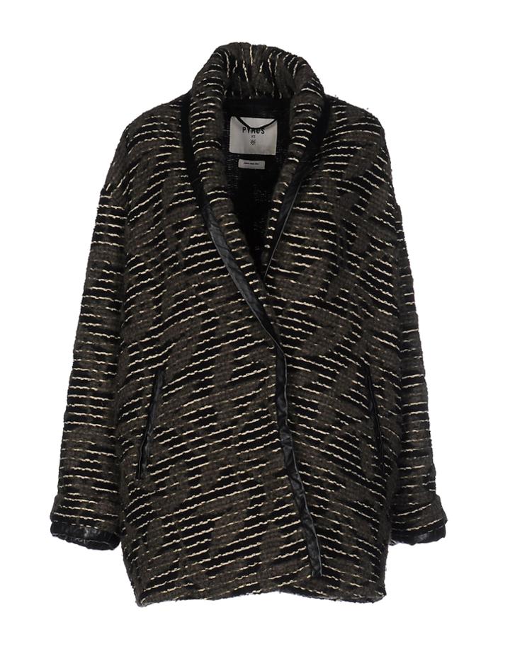 Pyrus Coats