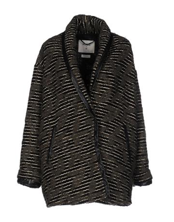 Pyrus Coats